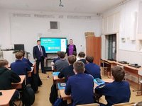 Преподаватели и студенты кафедры БЖД проводят профориентационные встречи со школьниками Преподаватели и студенты кафедры БЖД проводят профориентационные встречи со школьниками