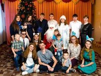 Волонтеры АлтГТУ провели новогоднее представление для детей-сирот