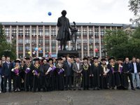 Торжественная линейка в АлтГТУ. Фоторепортаж