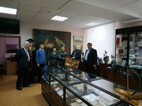 Передача монгольских вымпелов в музей АлтГТУ