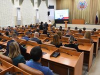Выпускникам Президентской программы подготовки управленческих кадров вручили дипломы