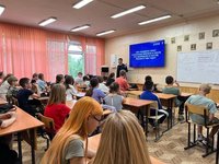 Проректор АлтГТУ Иван Владимирович Огнев провёл серию лекций в школах Барнаула