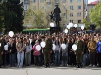 Сотни студентов и преподавателей приняли участие в митинге, посвященном Дню солидарности в борьбе с терроризмом
