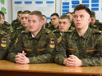 Патриотический кинопоказ: студенты АлтГТУ вспоминают историю через просмотры исторических фильмов