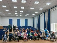 Поездка волонтёров Центра волонтёрских проектов и добровольческих инициатив АлтГТУ в Барнаульский дом-интернат