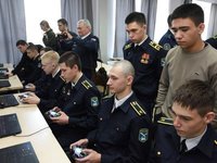 В АлтГТУ школьникам показали будущее: дроны, виртуальная реальность и IT-технологии