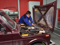 Студенты АлтГТУ приводят в порядок технику для СВО