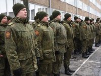 Студенты военного учебного центра АлтГТУ приступили к репетициям парада Победы