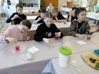 Мастер-класс по приготовлению ПП-напитков провели для школьников на кафедре ТХПЗ