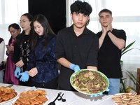 Студенты ИнБиоХим приняли участие в ежегодном фестивале национальной кухни